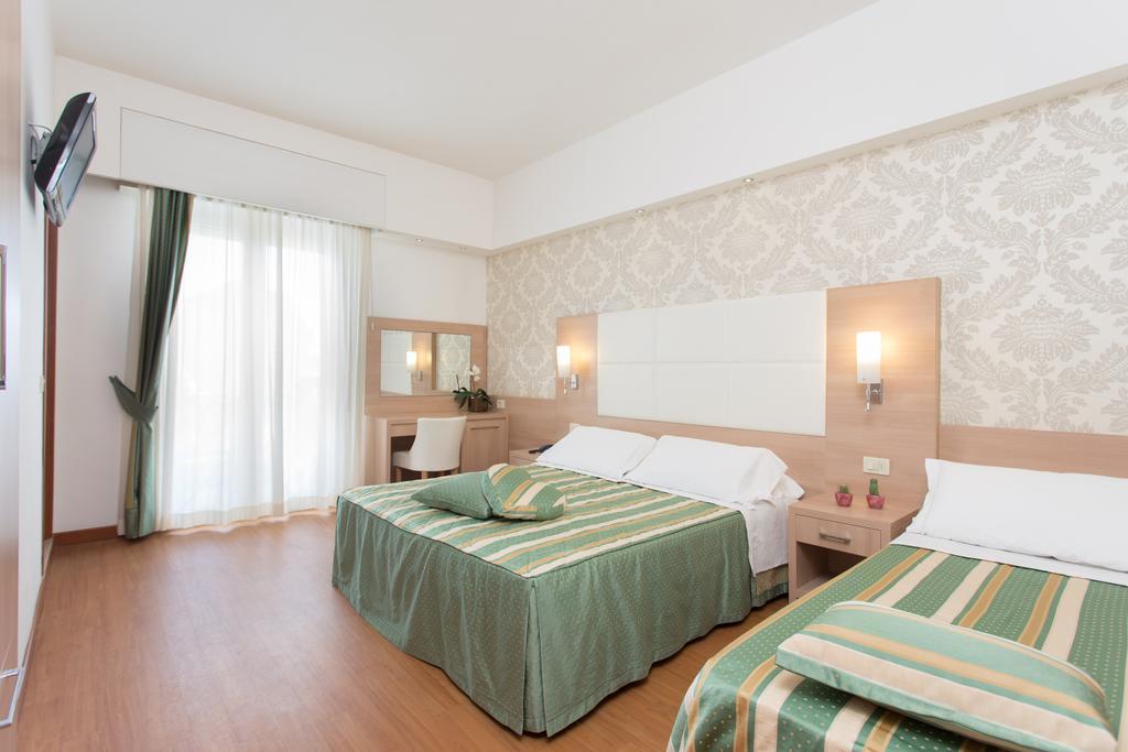 Michelangelo Cesenatico Hotel Exterior photo